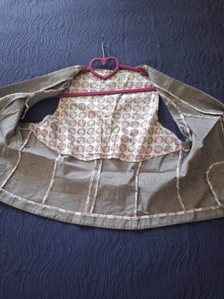 Gri Düğmeli Kadın Yelek - Görsel 4