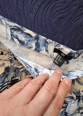 H&M Kadın Mavi Bağlama Desenli Mini Şort