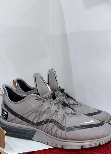 45 Beden Nike spor ayakkabı