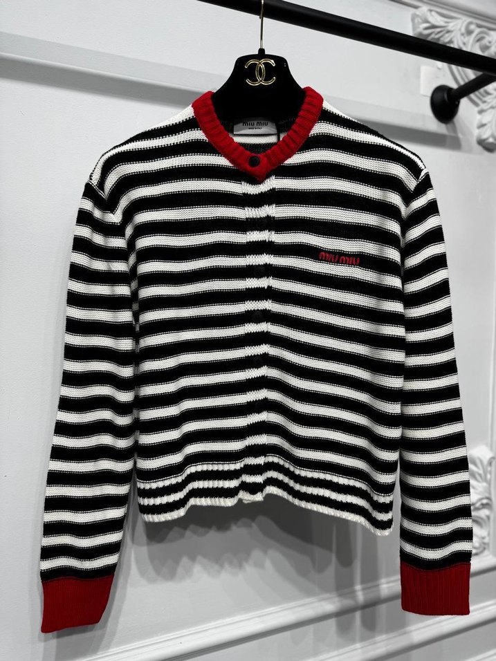 Miu miu Kırmızı Yaka Detaylı Siyah Beyaz Çizgili Triko - Görsel 3