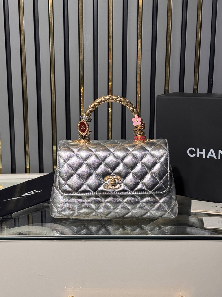 Chanel Siyah Deri Kapitone Kadın Çanta - Görsel 3