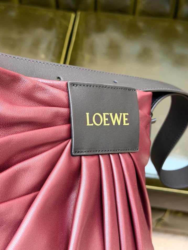 LoeweBordo Pileli Deri Kadın Çanta LOEWE - Görsel 3