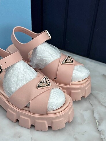 36 Beden Prada