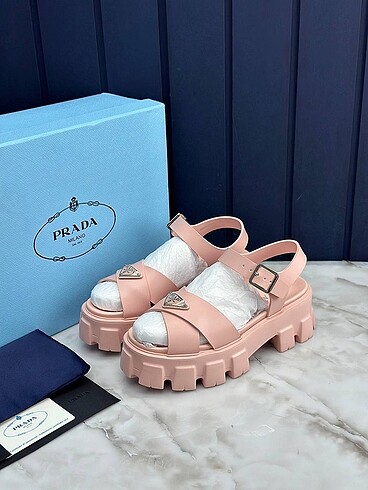 Prada Prada