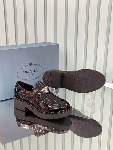 37 Beden siyah Renk Prada