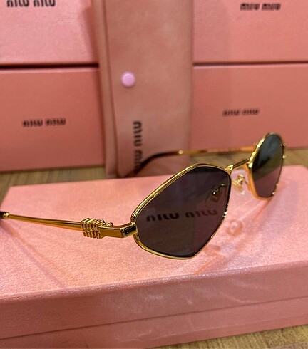 Beden Miu miu