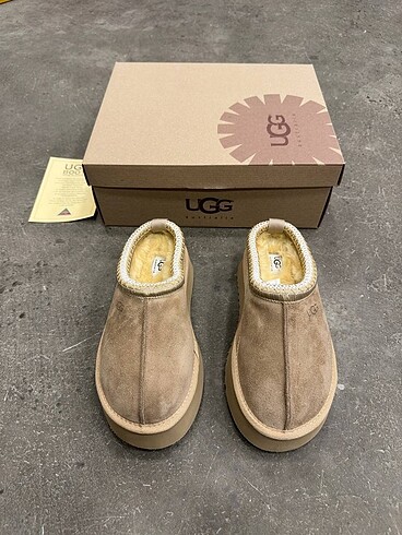 Ugg U g g