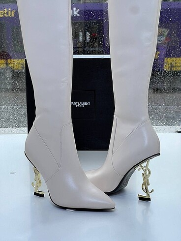 Saint laurent