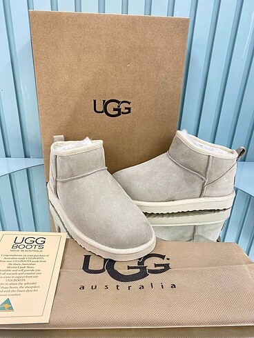Ugg Ugg bot