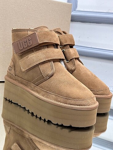 Ugg Ugg bot