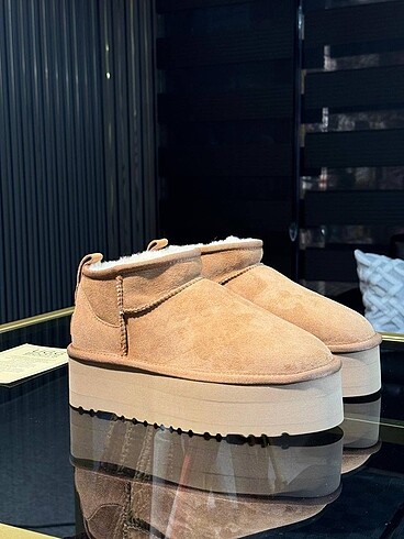 Ugg Ugg bot