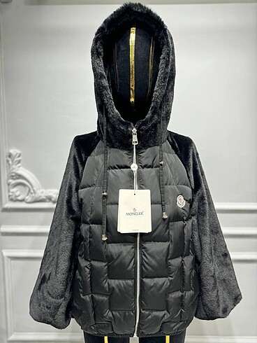 Moncler Moncler