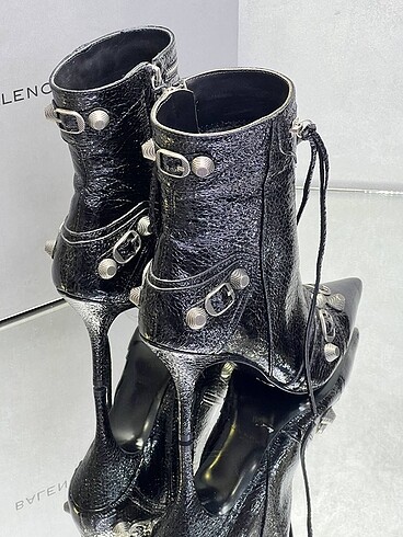 39 Beden siyah Renk Balenciaga