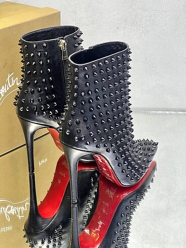 38 Beden siyah Renk Christian louboutin