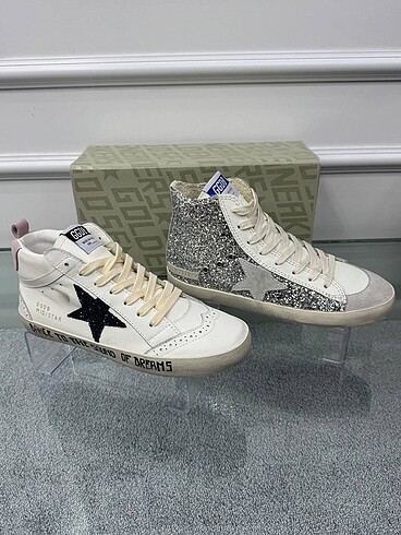 37 Beden beyaz Renk Golden goose