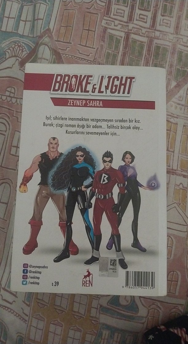 Broke & Light - Zeynep Sahra - Görsel 5