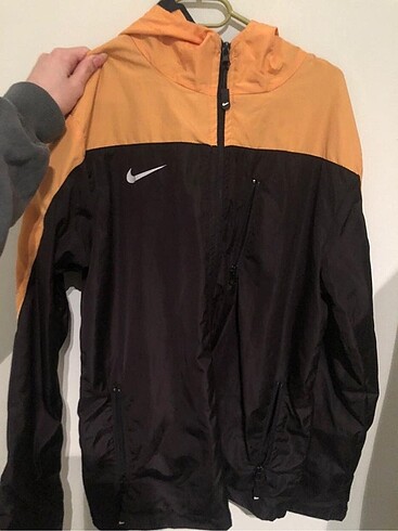 nike yagmurluk