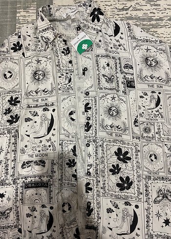 s Beden beyaz Renk Koton tarot desenli gömlek