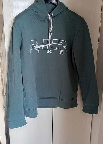 l Beden Sapkali sweatshirt