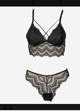 Siyah bralet takım
