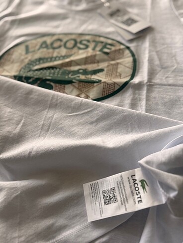 l Beden beyaz Renk Lacoste kadın tshirt