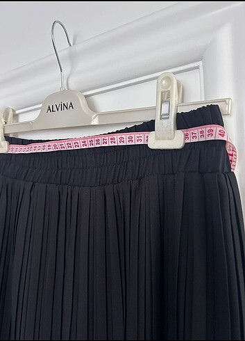 Zara TEK KELİMEYLE HARİKA BİR ETEK