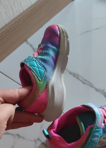 Skechers Kız Çocuk Renkli Bağcıksız Spor Ayakkabı
