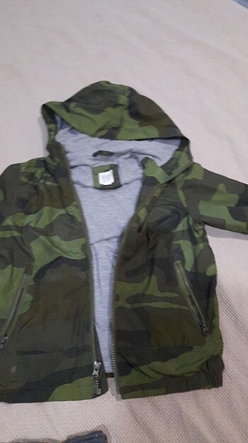 Erkek cocuk GAP yagmurluk - Görsel 3