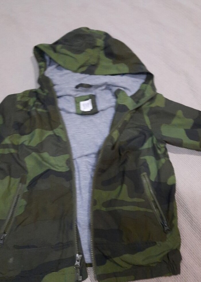 Erkek cocuk GAP yagmurluk - Görsel 3