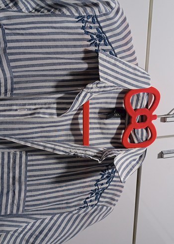 Düğmeli Gri Çizgili Uzun Kollu Kadın Gömlek - Görsel 2