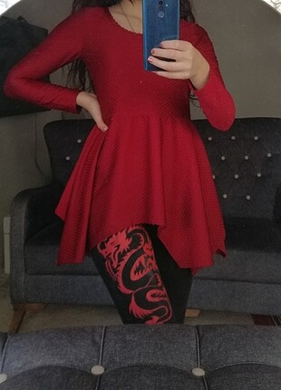Kırmızı tunik