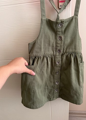 Kız Çocuk Haki Düğmeli Askılı Elbise - Görsel 2