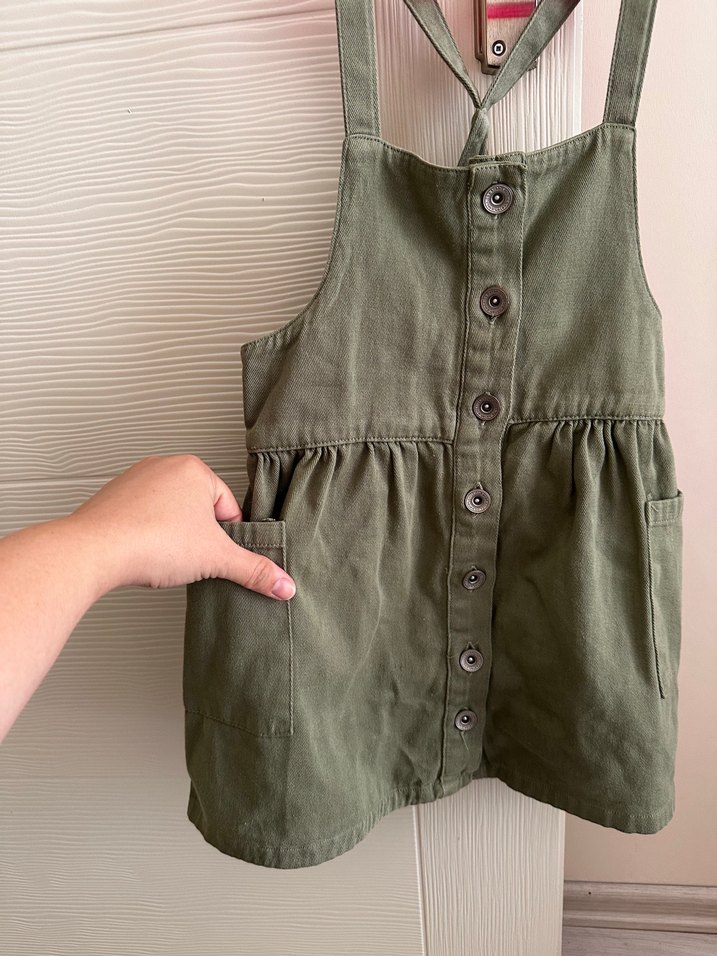 Kız Çocuk Haki Düğmeli Askılı Elbise - Görsel 2