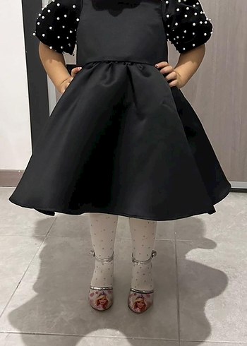 Kız Çocuk Saten Siyah Balon Kollu Elbise - Görsel 7