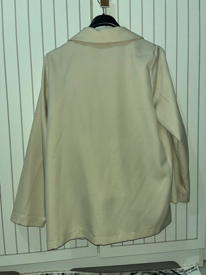 Bej Düğmeli Kadın Blazer Ceket ve pantolon takım - Görsel 2