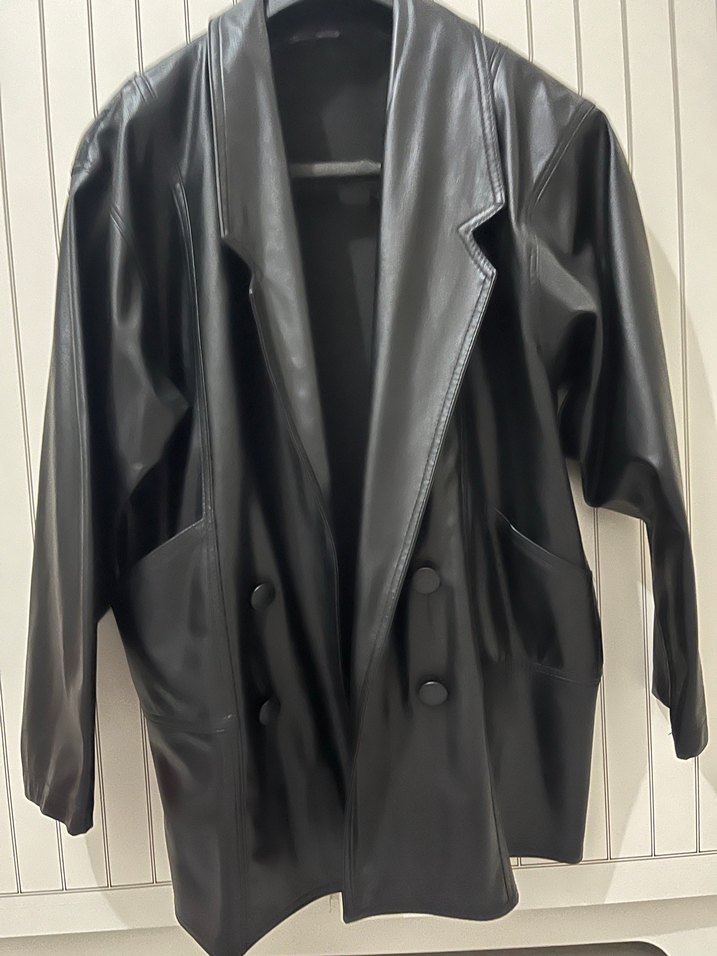 Düğmeli Siyah Deri Kadın Ceket - Görsel 5