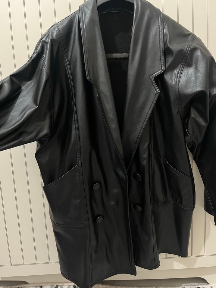 Düğmeli Siyah Deri Kadın Ceket - Görsel 2