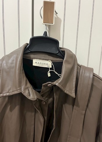 Kemerli Yeşil Deri Kadın Gömlek - Görsel 3