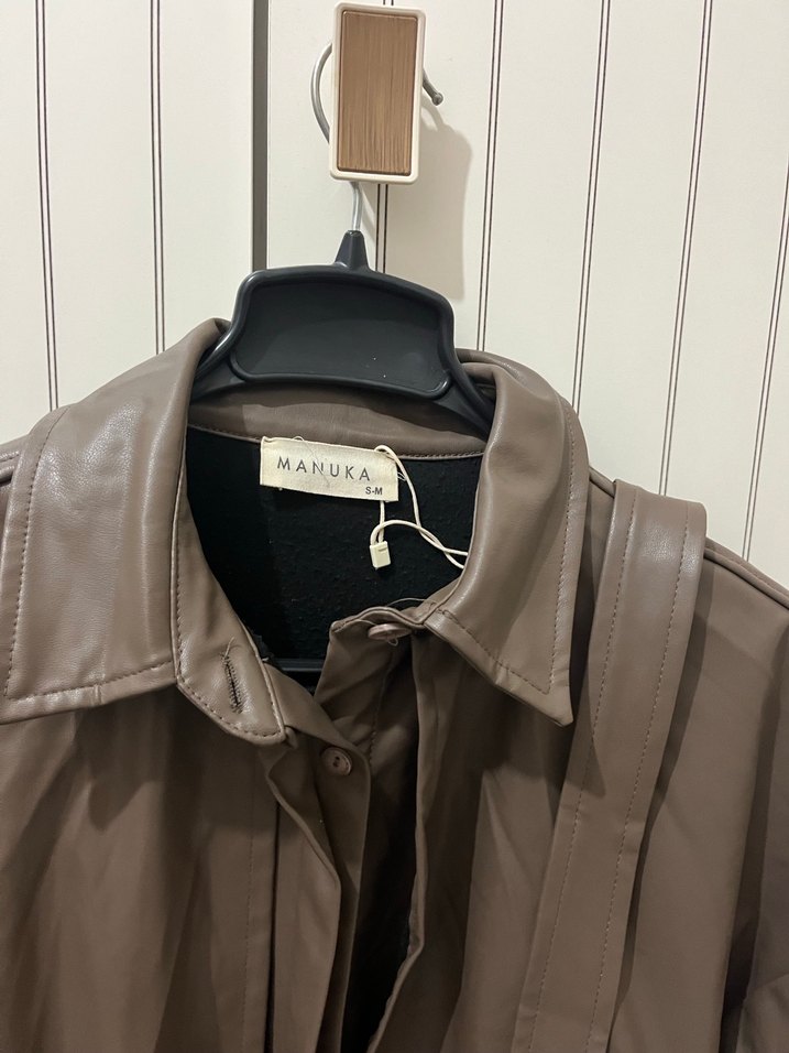 Kemerli Yeşil Deri Kadın Gömlek - Görsel 3