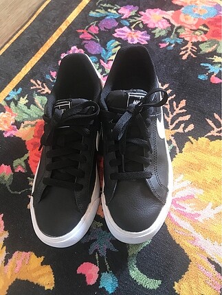 Nike spor ayakkabı