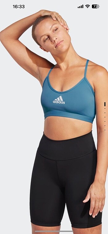 Adidas sporcu sütyeni