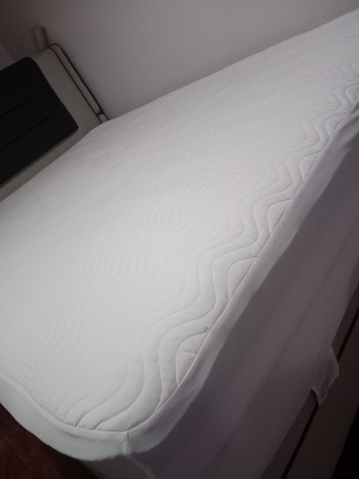 Beyaz Su Geçirmez Yatak Koruyucu - Görsel 2