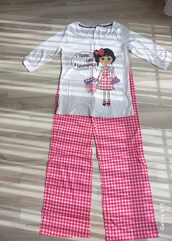 m Beden LCWAİKİKİ YENİ ETİKETLİ PİJAMA TAKIMI
