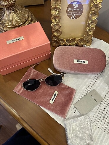 Miu Miu Miu gözlük