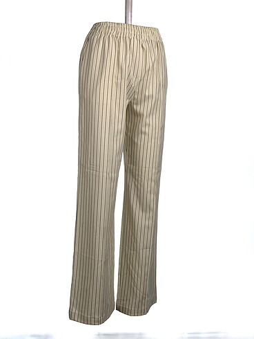 Twist Twist Kumaş Pantolon %70 İndirimli.