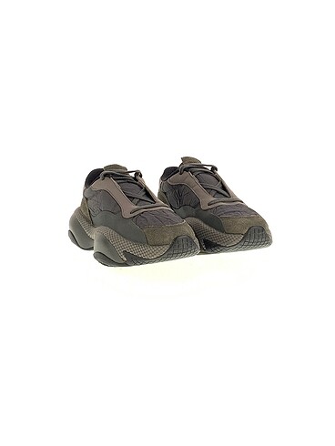 Puma Puma Spor Ayakkabı %70 İndirimli.