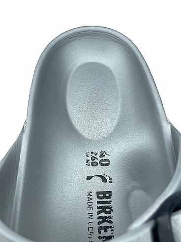 40 Beden gri Renk Birkenstock Terlik %70 İndirimli.
