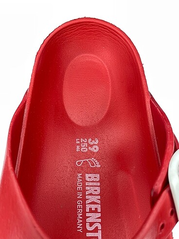 39 Beden çeşitli Renk Birkenstock Terlik %70 İndirimli.