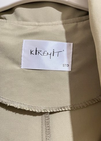 universal Beden Bej Midi Düğmeli Kadın Trençkot