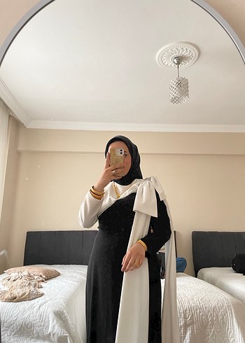 Uzun Beyaz Gotik Mezuniyet Elbisesi - Görsel 2